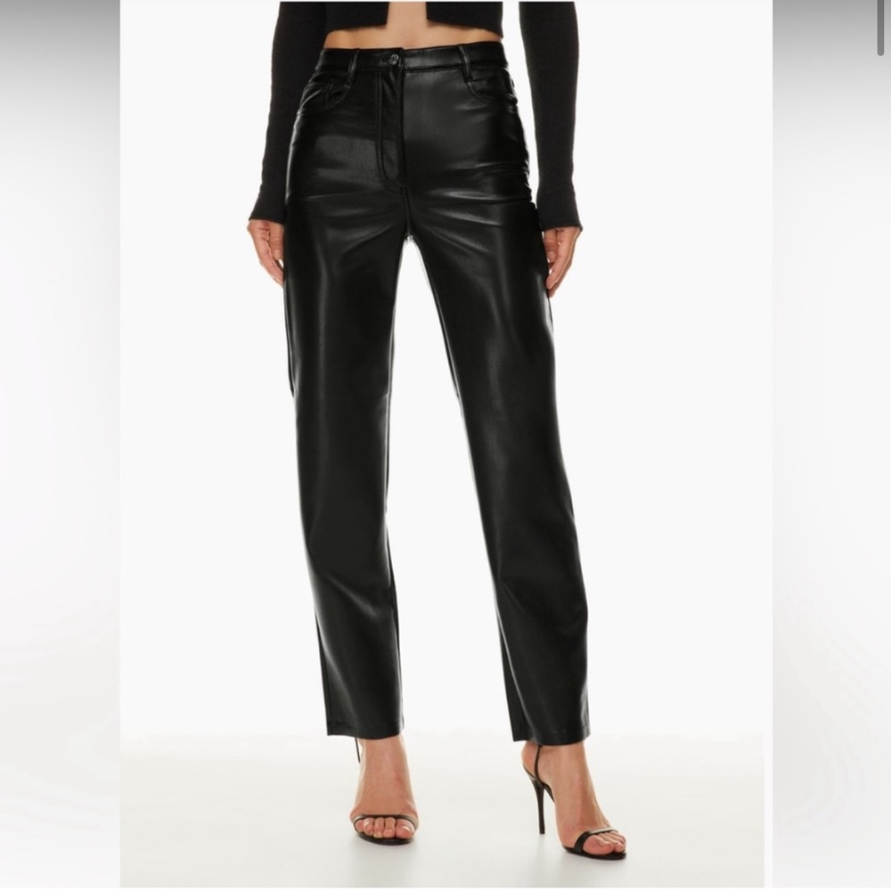Wilfred Melina Pant